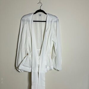 Fashion Nova White Textured Women's Peplum Top with Tie